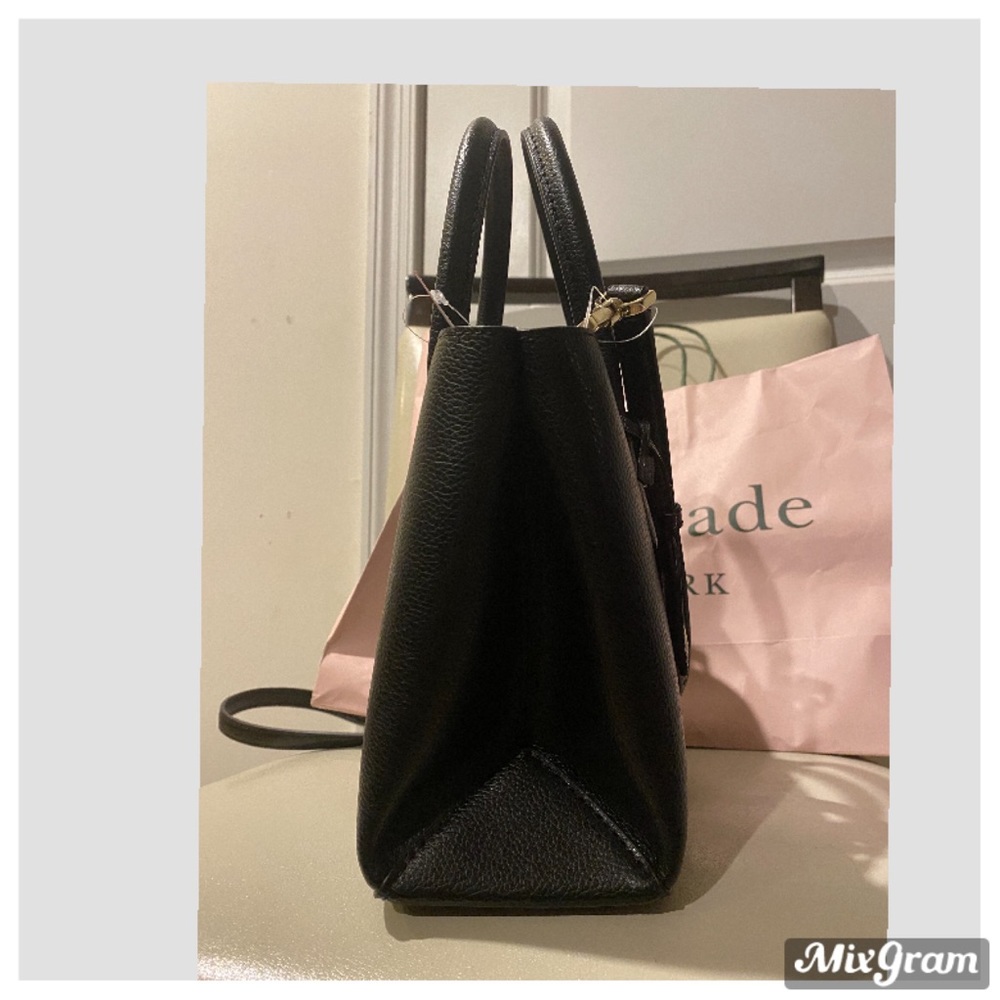 🦋NWT Sold Out Eva Top Zip Small Satchel Crossbody - Picture 11 of 16